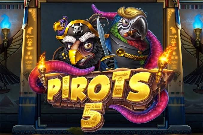 Pirots 5 The Rift of Eternity: uccello rosso Flame of the Future in volo su una griglia dimensionale frattale con cristalli rossi, viola, verdi e blu, teschio bonus e moneta moltiplicatrice davanti a galassie in collasso